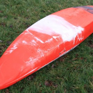 Pyranha Machno - dno