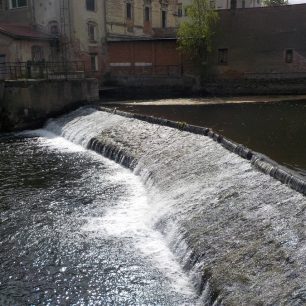 Mže – od přehrady ke Kalikováku