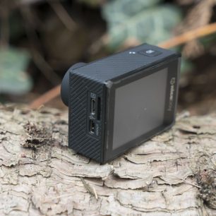 Niceboy Vega 5 - displej