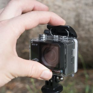 Jednoduché uzavření vodotěsného obalu kamery