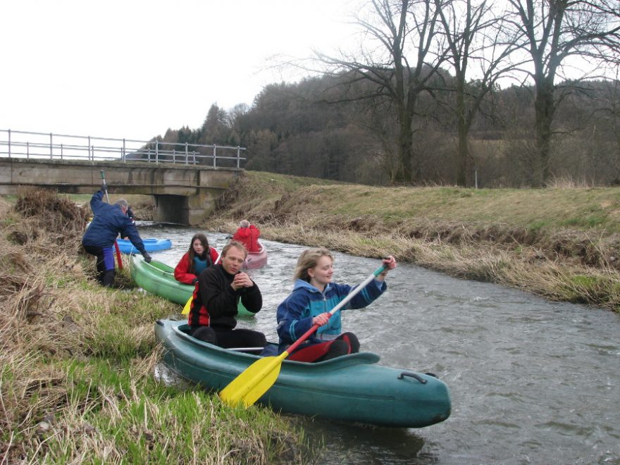 Regulace u silničního mostu u Pěčíkova