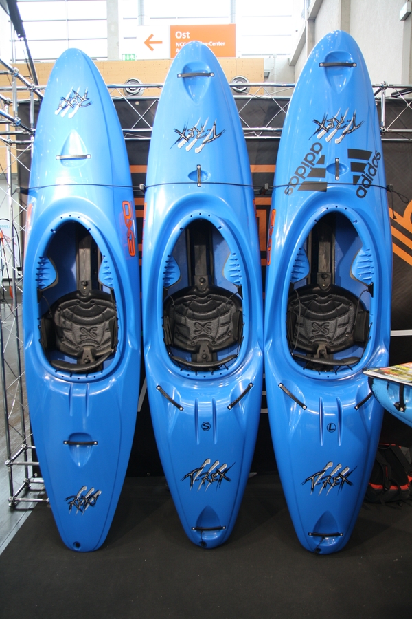 EXO KAYAKS - zleva Rexy, T-Rex S, T-Rex