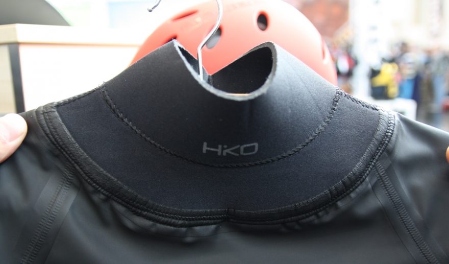 HIKO - dvojitá manžeta u bundy Chinook