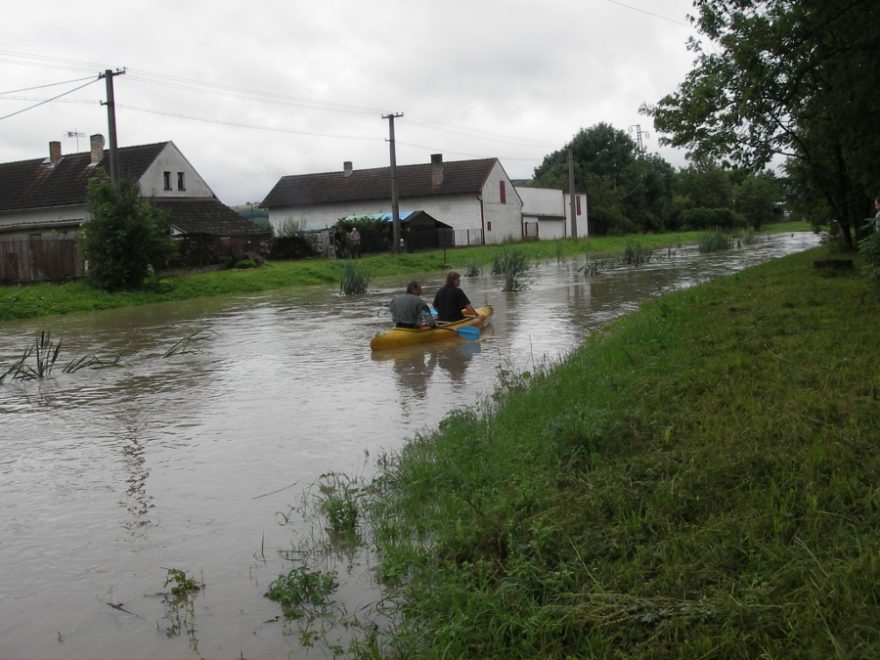 Klenice – odtud to půjde skoro až do Jizery