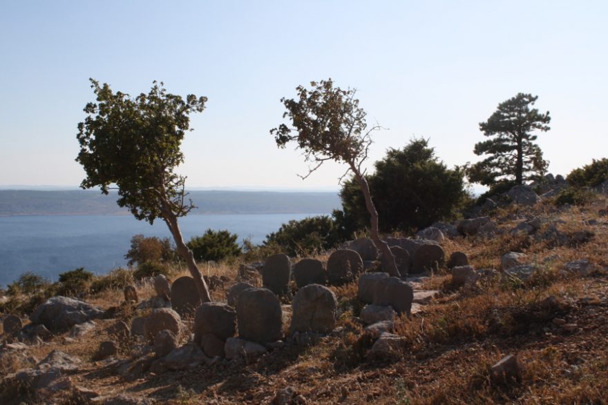 Hřbitov v chorvatském NP Paklenica / F: archiv Víla