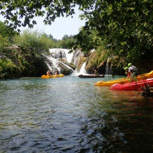 Chorvatská Mrežnice má průzračnou vodu a je vhodná i pro začátečníky / F: archiv Víla
