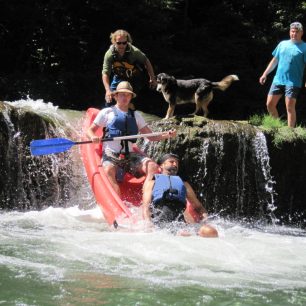Řeka Korana je hojná na travertinové stupně / F: archiv Víla
