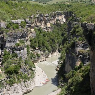 Nejkrásnější kaňon Evropy na albánské řece Osum / F: archiv Víla