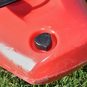 Detail vylévacího špuntu