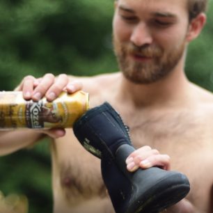 Pivo z boty – to je teda chuťovka!