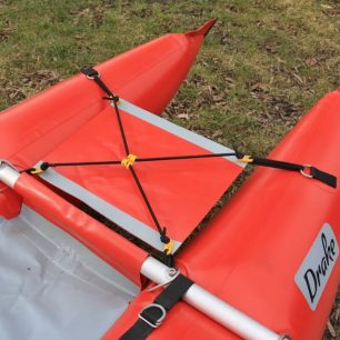 Přední přídavná paluba