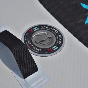 Detail zadního poutka a ventilu