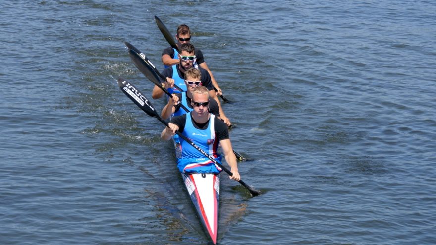 Posádka čtyřkajaku - Jakub Zavřel, Radek Šlouf, Josef Dostál a Jan Štěrba / F: ČSK