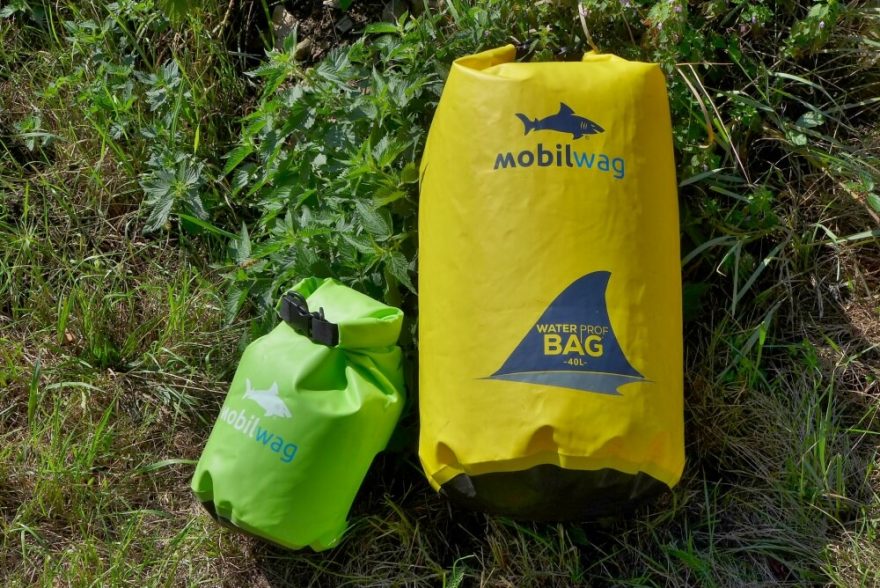 Dvojice testovaných lodních pytlů