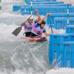 Bronzovou medaili získali v kategorii C2 mix Veronika Vojtová a Jan Mašek / F: Martin Hladík