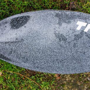 TNP Aker - nezáběrová strana listu