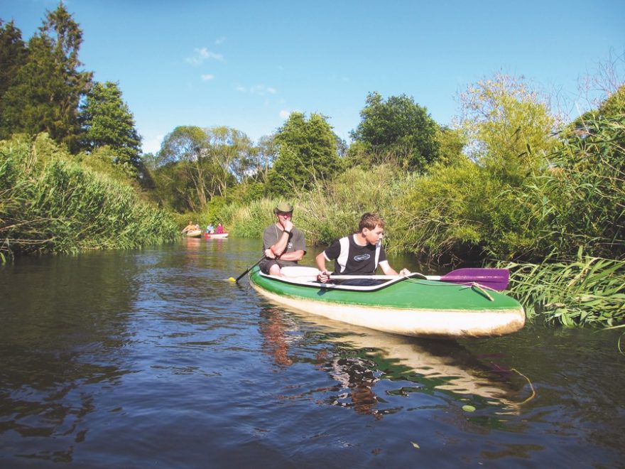Olin s Davidem v mokřadech Radewu