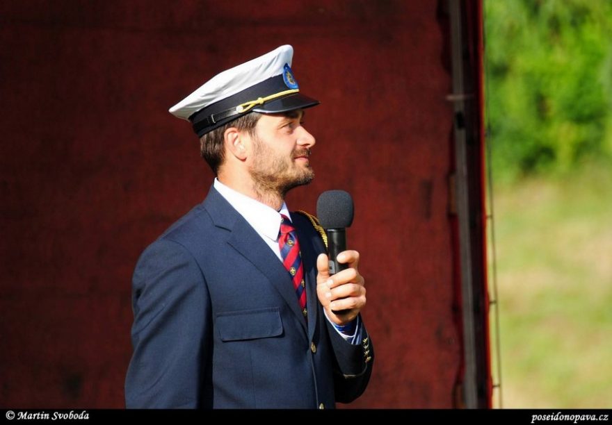 Cedník při oficialitách spojených s funkcí hlavního kapitána / F: archiv Davida Svobody