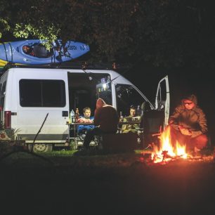 Kempování v základním táboře na Bzhuzhe / F: David Sodomka