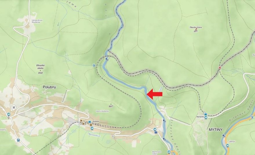 Označení polohy stromů v korytě Horní Jizery / F: Pavel Hodur