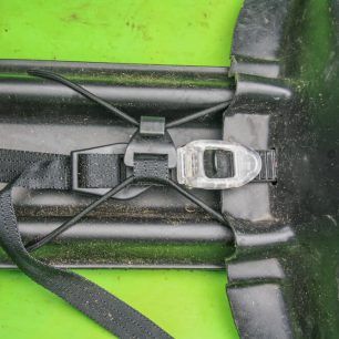 Detail posouvání sedačky