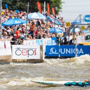 Tomáš miluje pražskou trať, jejíž atmosféra ho dokáže dostat do laufu / F: archiv Tomáše Raka, ČSK a HiKO SPORT