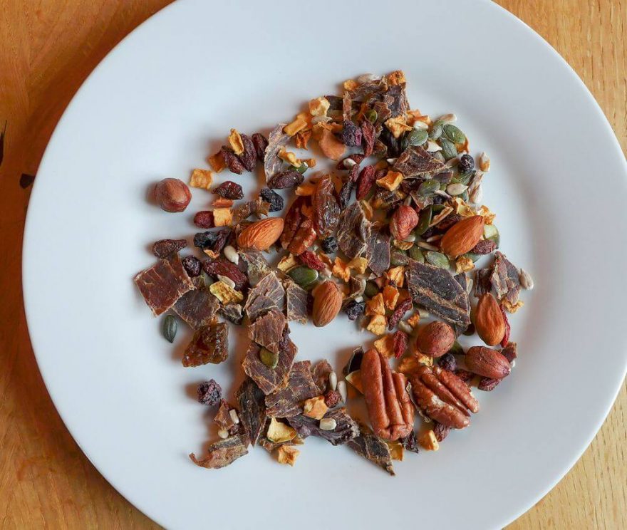 Trail mix - hovězí maso / pekanové ořechy / goji