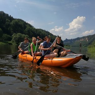 Labe okolo Děčína je krásný vodácký terén / F: www.enthusia.cz; archiv Petra Snížka