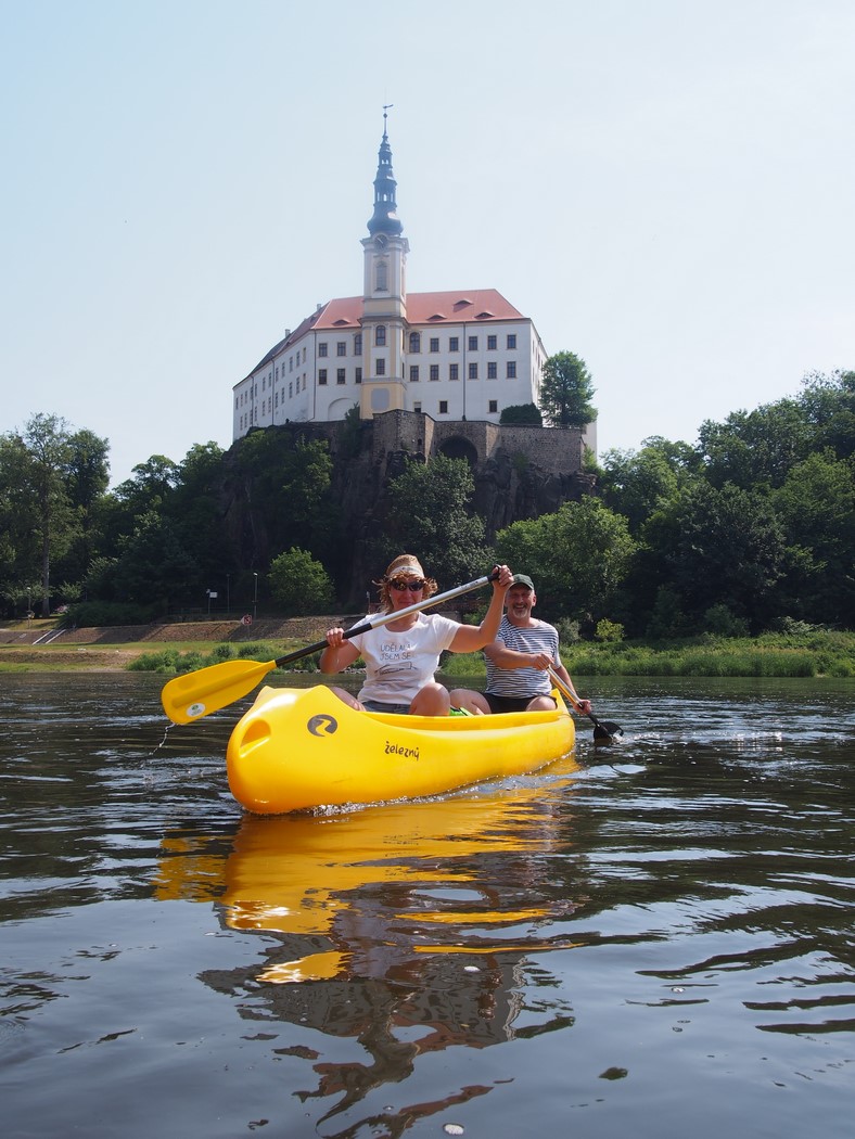 Plavba historickým Děčínem pod barokním zámkem / F: www.enthusia.cz; archiv Petra Snížka