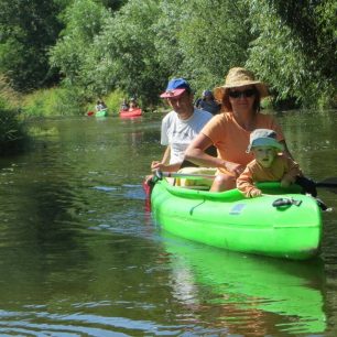 Dyje je vhodná i pro rodiny s dětmi / F: Vodácké centrum Znojmo
