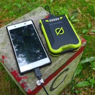 Nabíjení mobilu z powerbanky