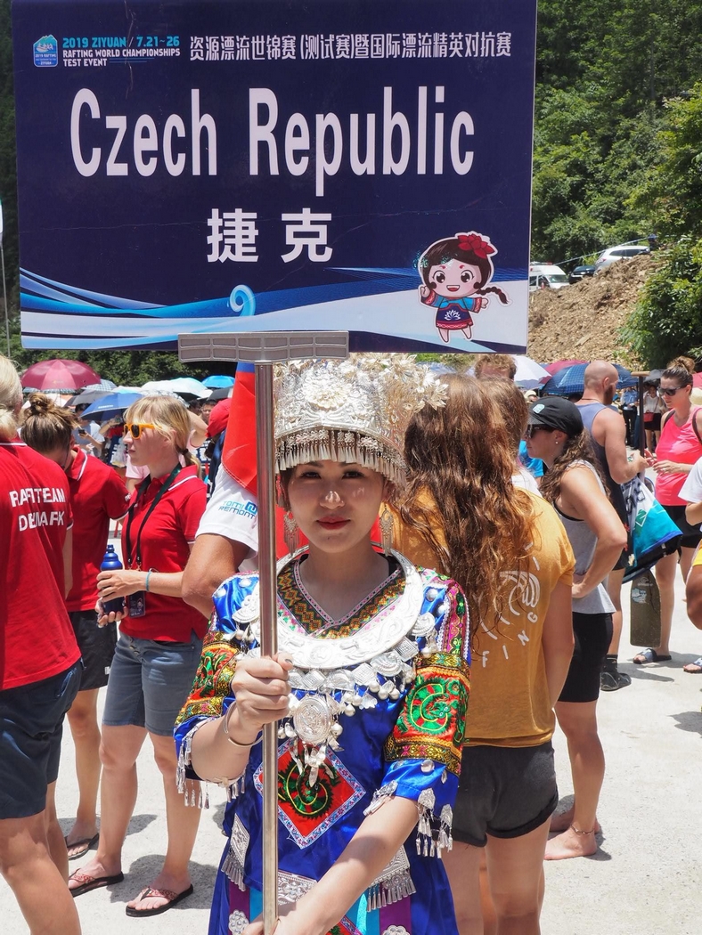 Zahajovací ceremoniál / F: TR Omega