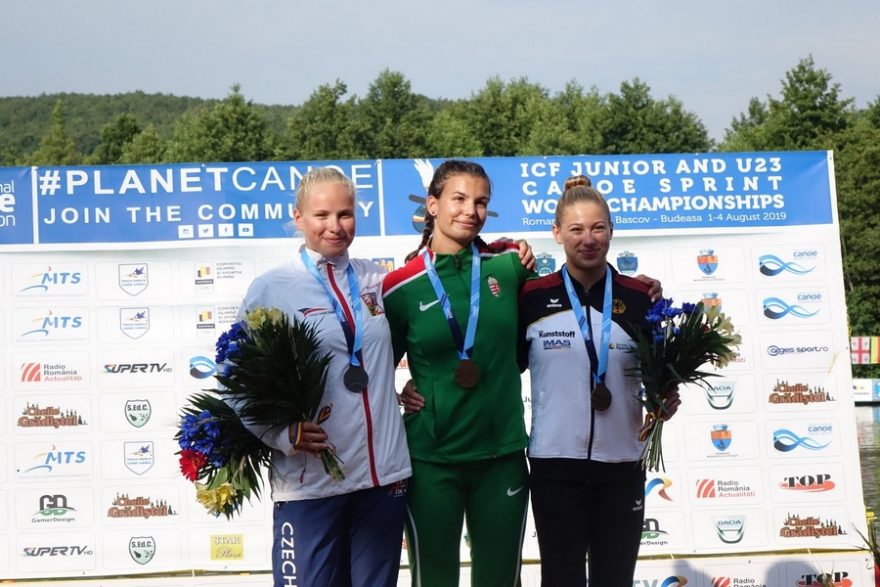 Bára Galádová / F: Alena Charvátová