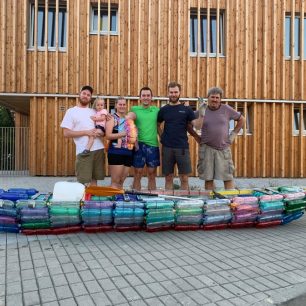 Podpůrný tým PET kajak projektu