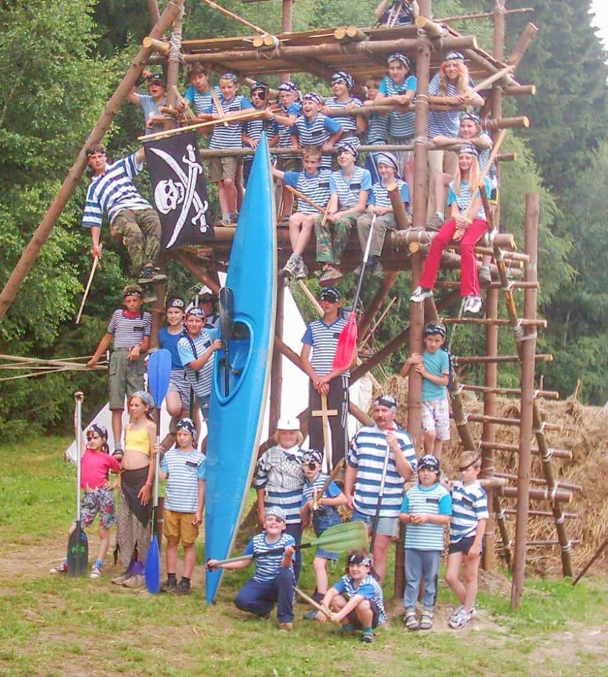 Pirátský tábor v Polné v roce 2004