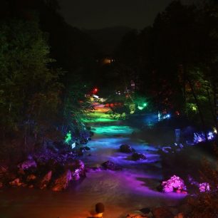 Lofer Rodeo 2019 otevřelo pádlování za barevného osvětlení / F: Florian Hartmann