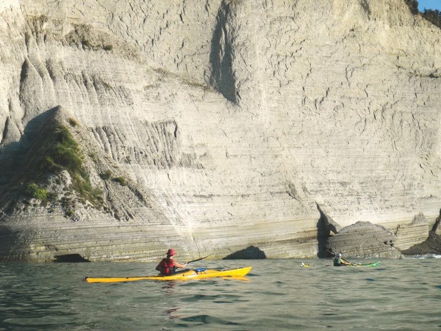 Útesy Peroulades / F: Ivana Jakubková