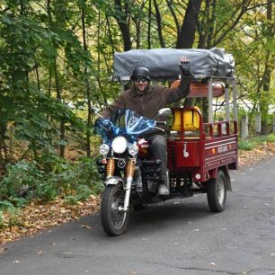 Někteří účastníci zamykání se pohybovali po souši