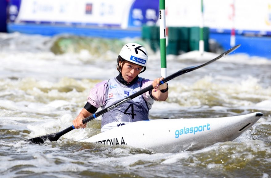 Amálka ve finále mistrovství světa do 23 let v polském Krakově, kde si letos dojela pro první místo / F: Alena Ceplová