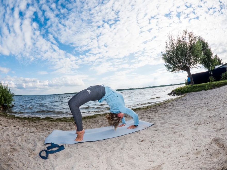 Most je další cvik, při kterém dochází k důležitému záklonu