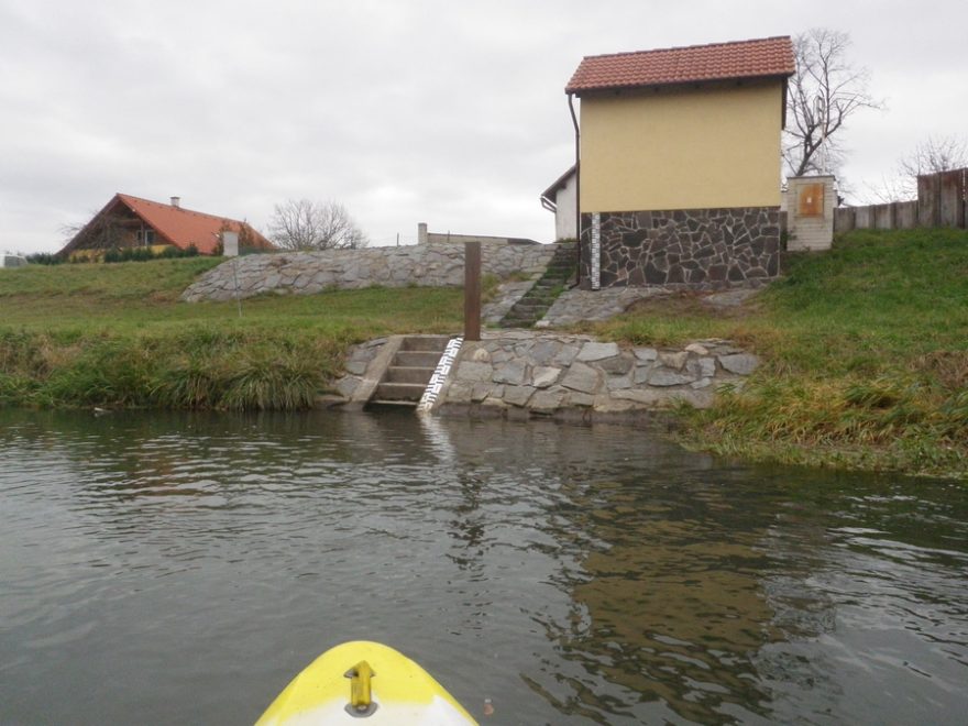 vodočet vpravo - Babín