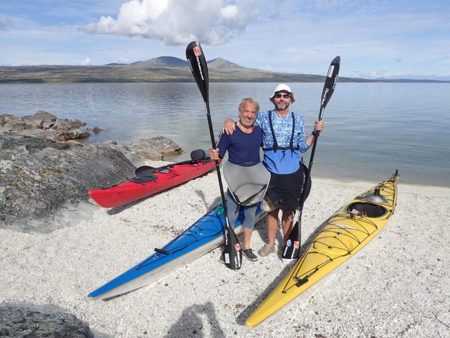 Kajakáři Choroš a Slunce