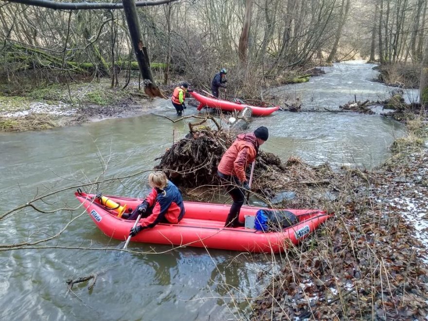 100 metrů před soutokem s Odrou / F: archiv Hrab Boats