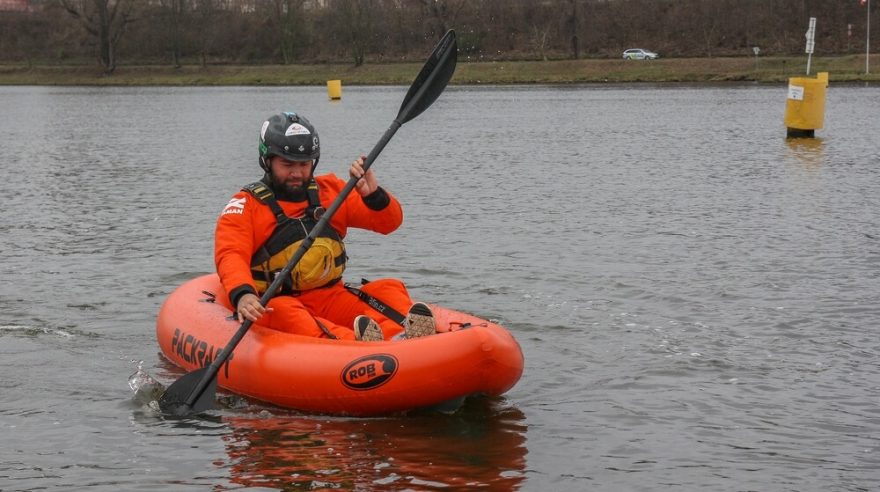 První seznamování na klidné vodě
