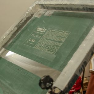 Takhle vypadá síto na potisk vest