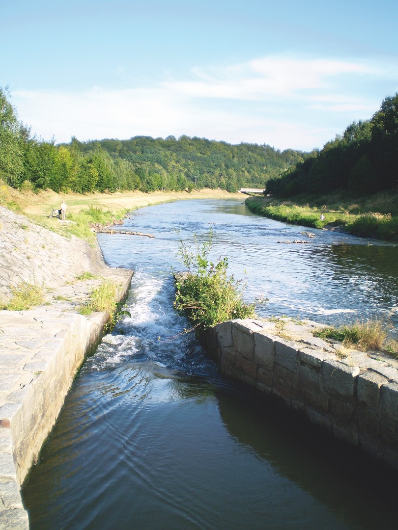 Propust jezu u Děhylova