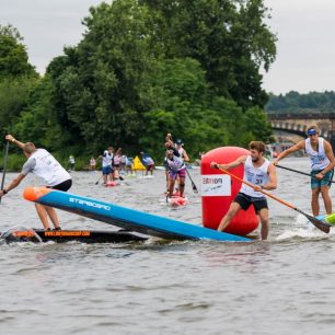 Prague Paddle Fest - leading train na bóji