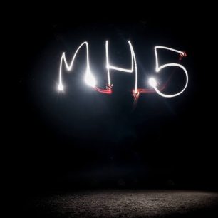 Čelovka Ledlenser MH5 se v noci neztratí / F: Martin Slezáček