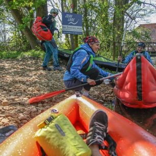 Obnášení jezu Žirečský mlýn je dobře značené a pohodlné