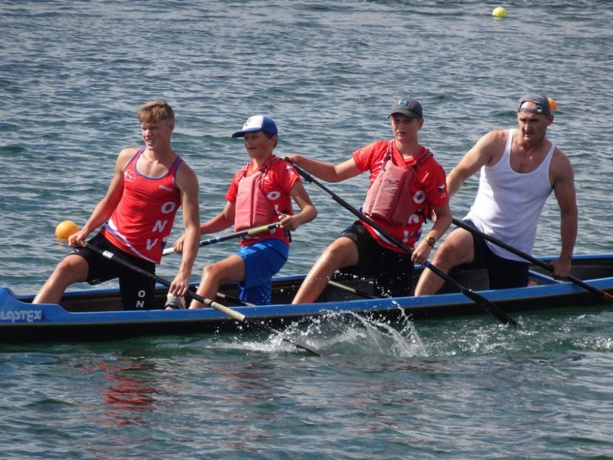 Vítězná čtyřkanoe mužů